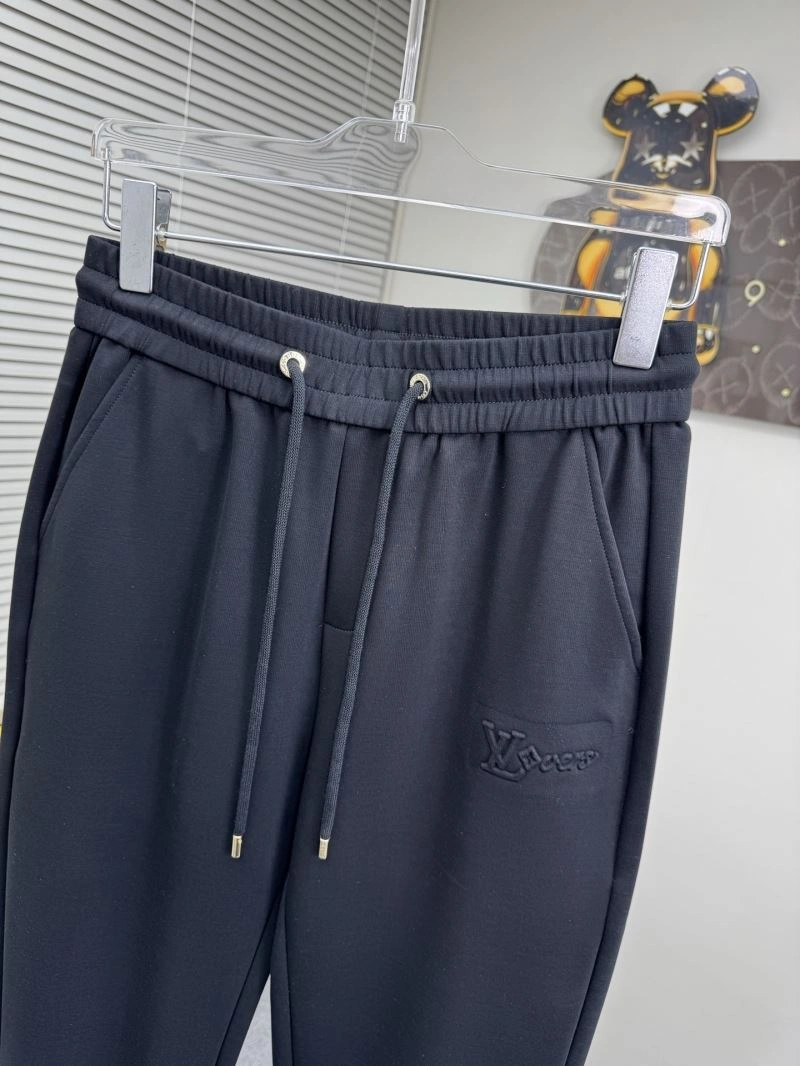 Sleek Louis Vuitton Long Pants 137855