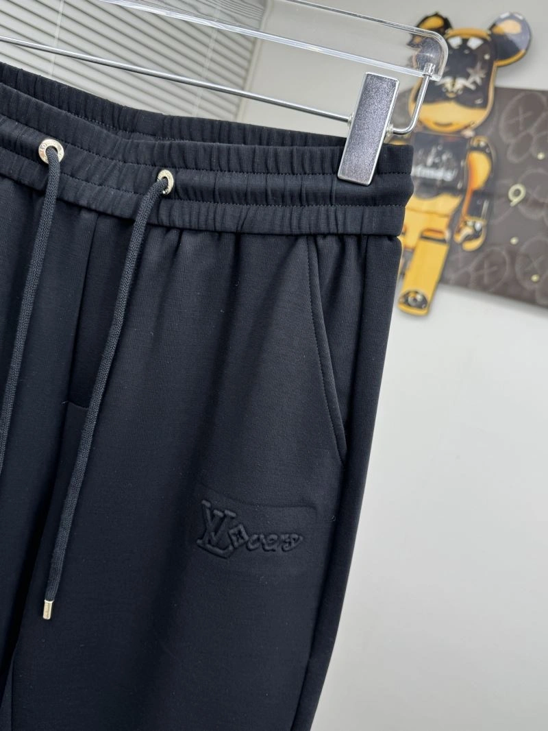 Sleek Louis Vuitton Long Pants 137855