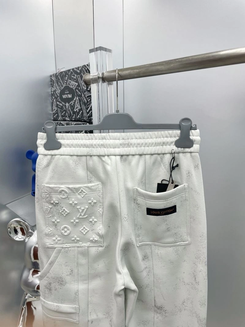 Trendy Louis Vuitton Long Pants 137814