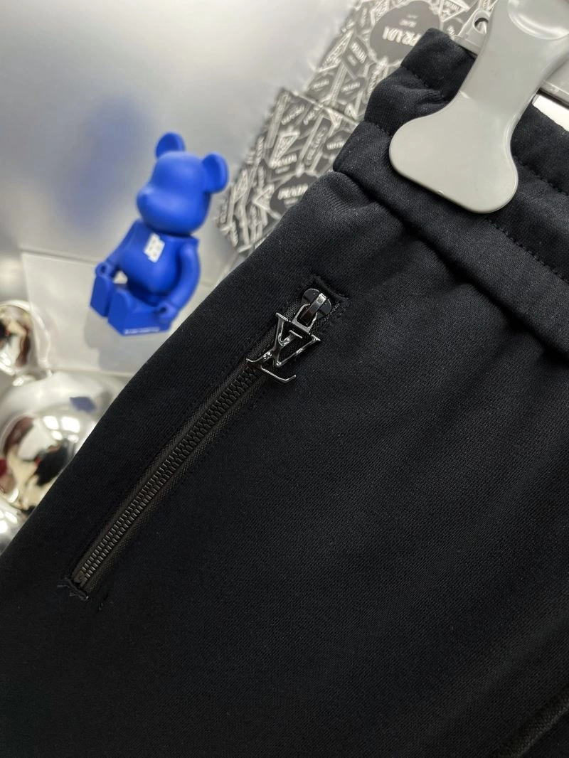 Unisex Louis Vuitton Long Pants 137811