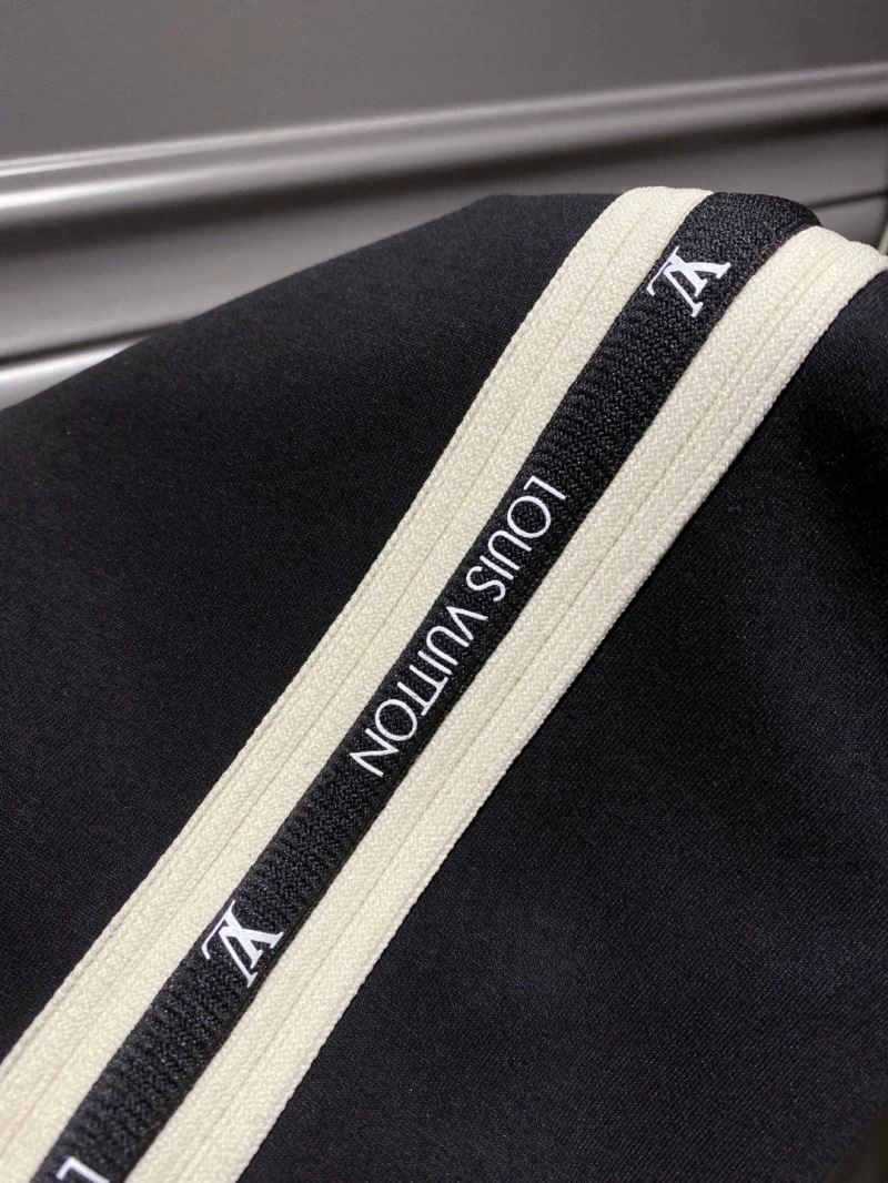 Flexible Louis Vuitton Long Pants 137798