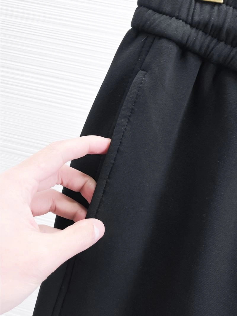 Versatile Louis Vuitton Long Pants 137827