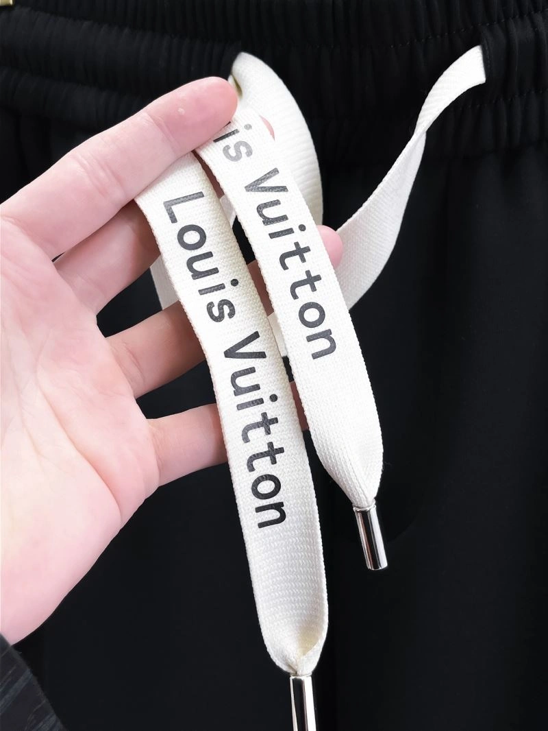 Versatile Louis Vuitton Long Pants 137827