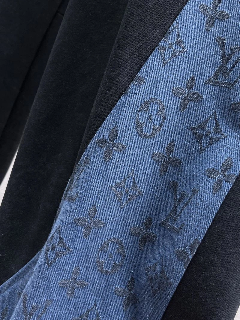 Seasonal Louis Vuitton Long Pants 136938