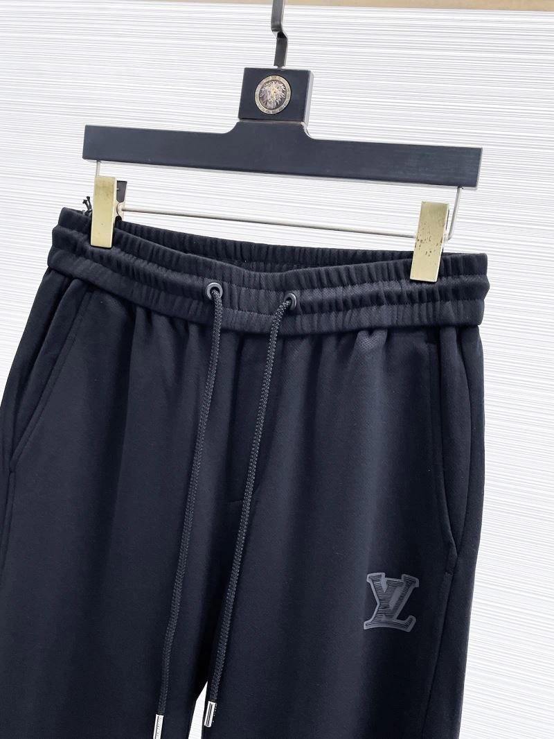 Fashionable Louis Vuitton Long Pants 136953