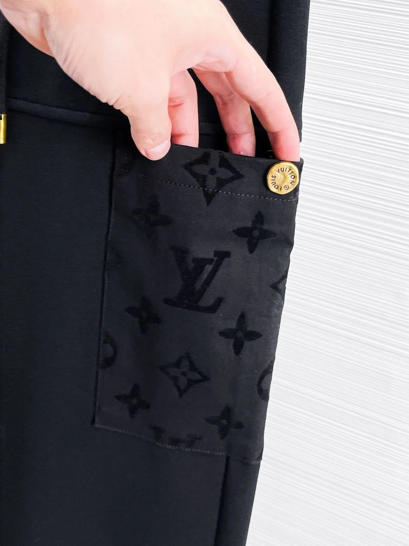 Stylish Louis Vuitton Long Pants 136933