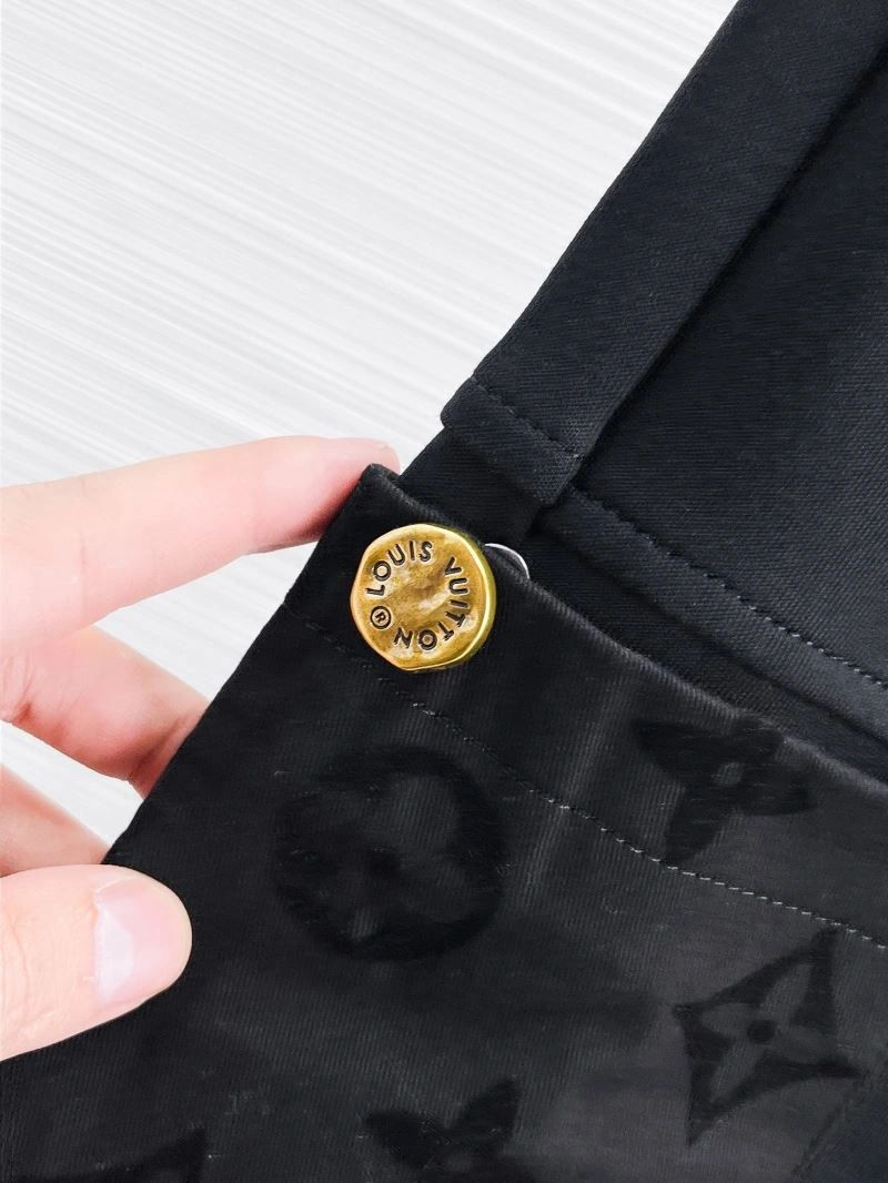 Stylish Louis Vuitton Long Pants 136933