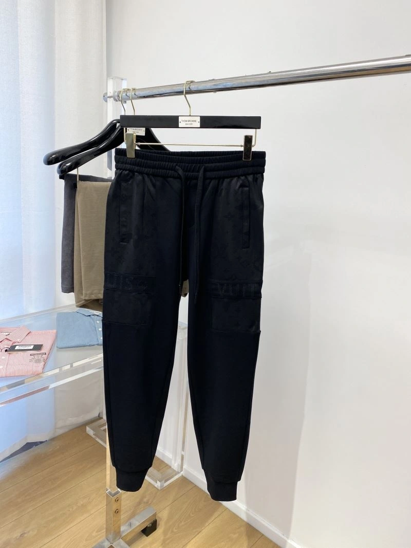 Elegant Louis Vuitton Long Pants 136909