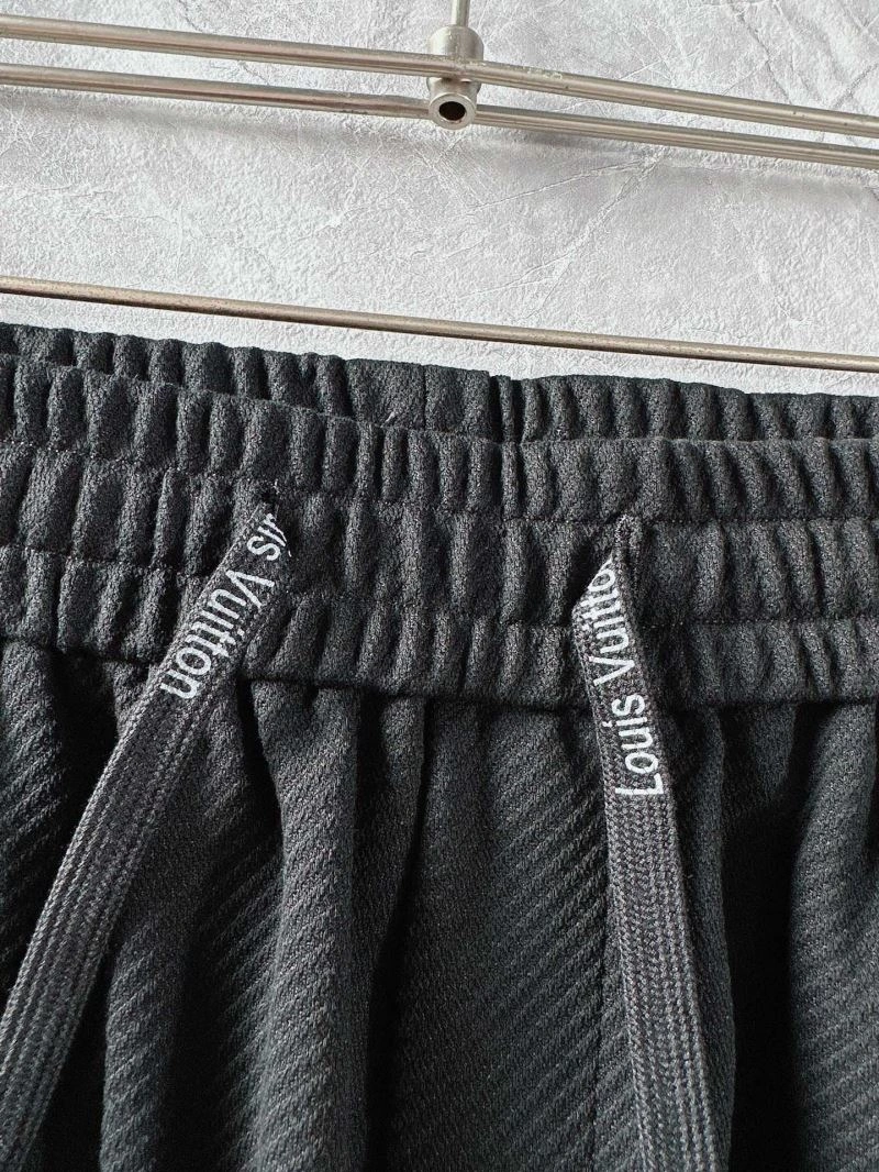 Unisex Louis Vuitton Long Pants 136904