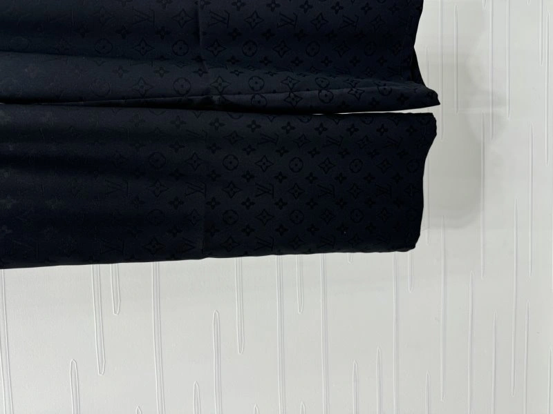 SmoothTexture Louis Vuitton Long Pants 131067