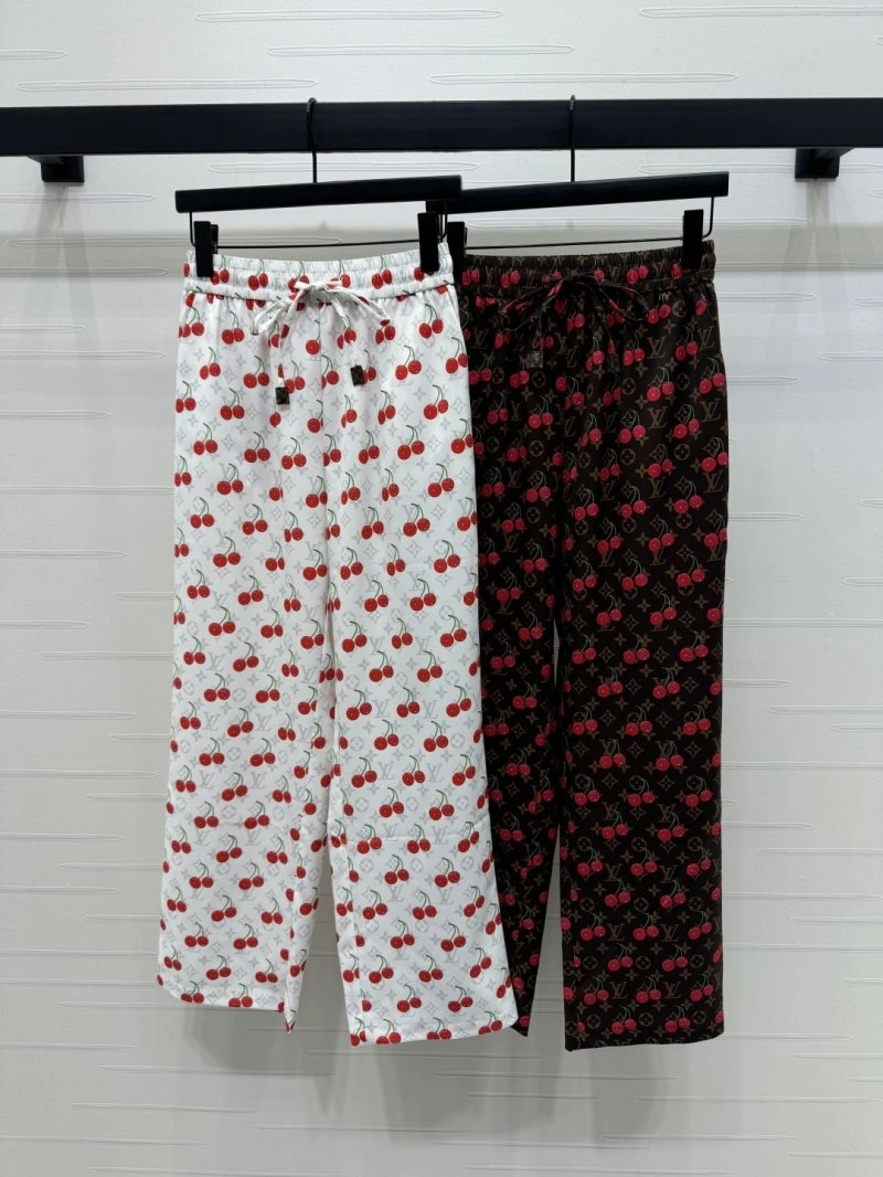 Lightweight Louis Vuitton Long Pants 131083