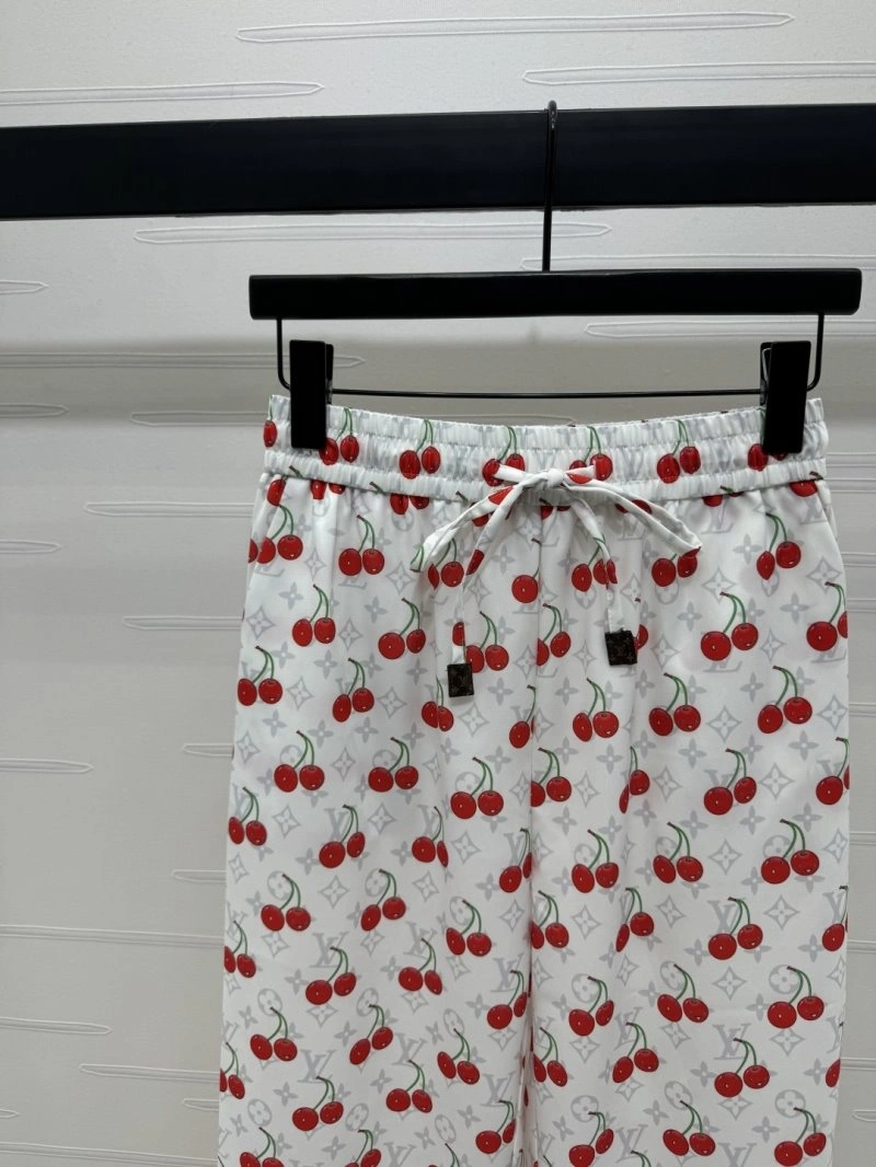 Lightweight Louis Vuitton Long Pants 131083