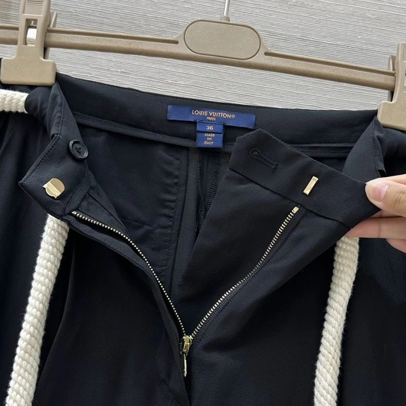WellDesigned Louis Vuitton Long Pants 131068