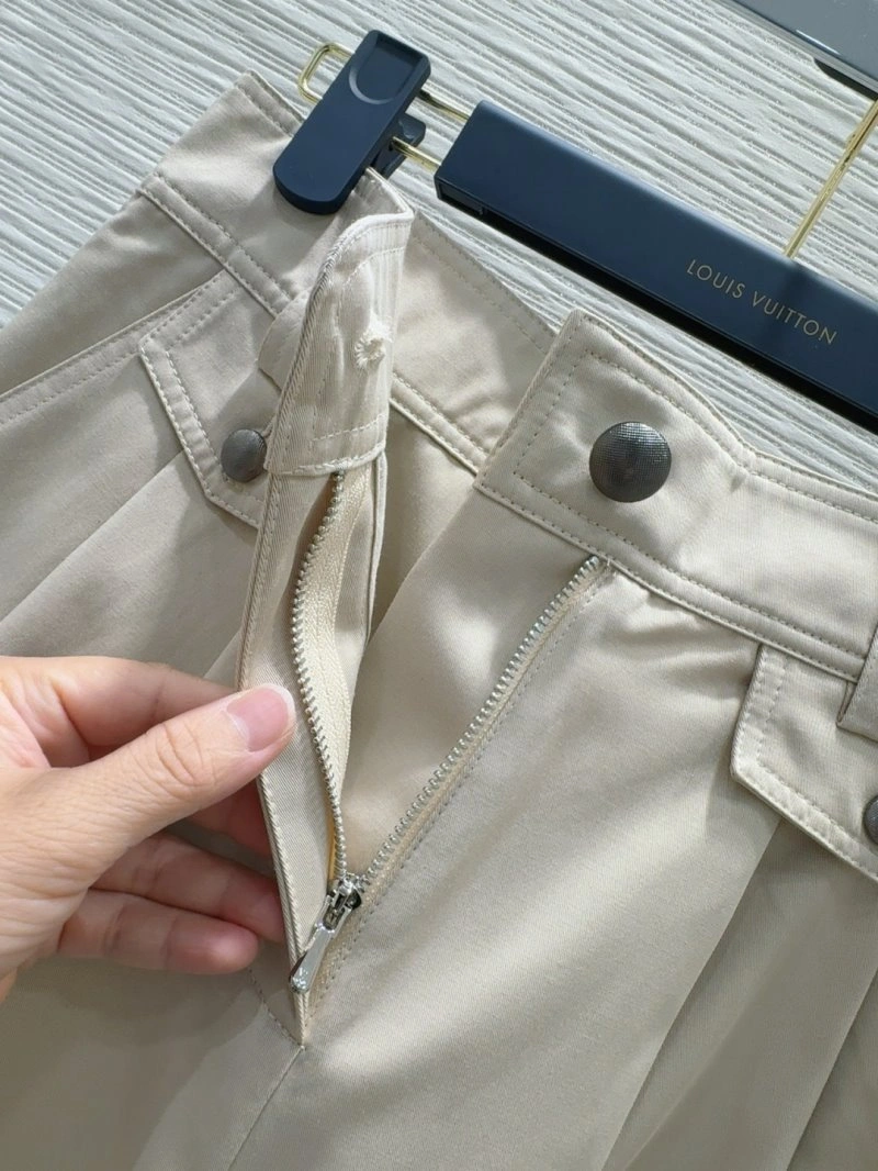 Sporty Louis Vuitton Long Pants 131784