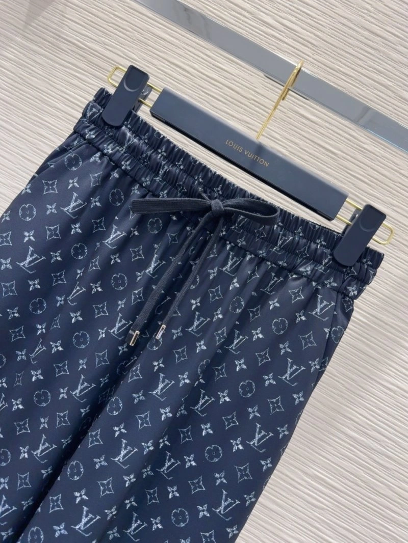 Elegant Louis Vuitton Long Pants 131800