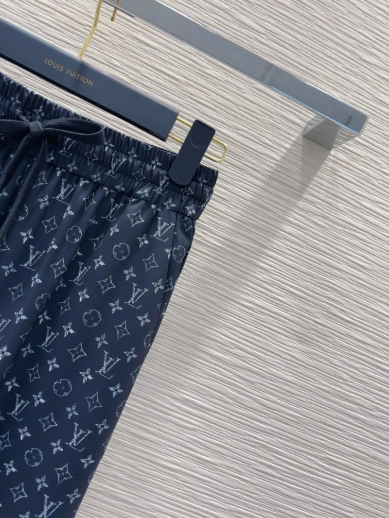 Elegant Louis Vuitton Long Pants 131800