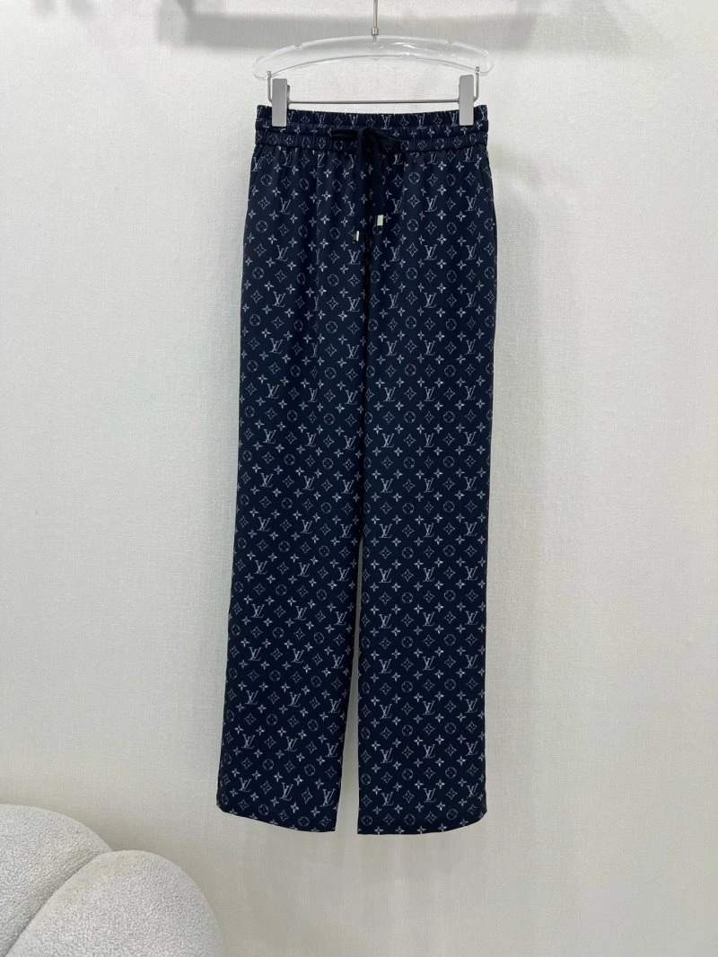 Louis Vuitton Long Pants Sleek 131786