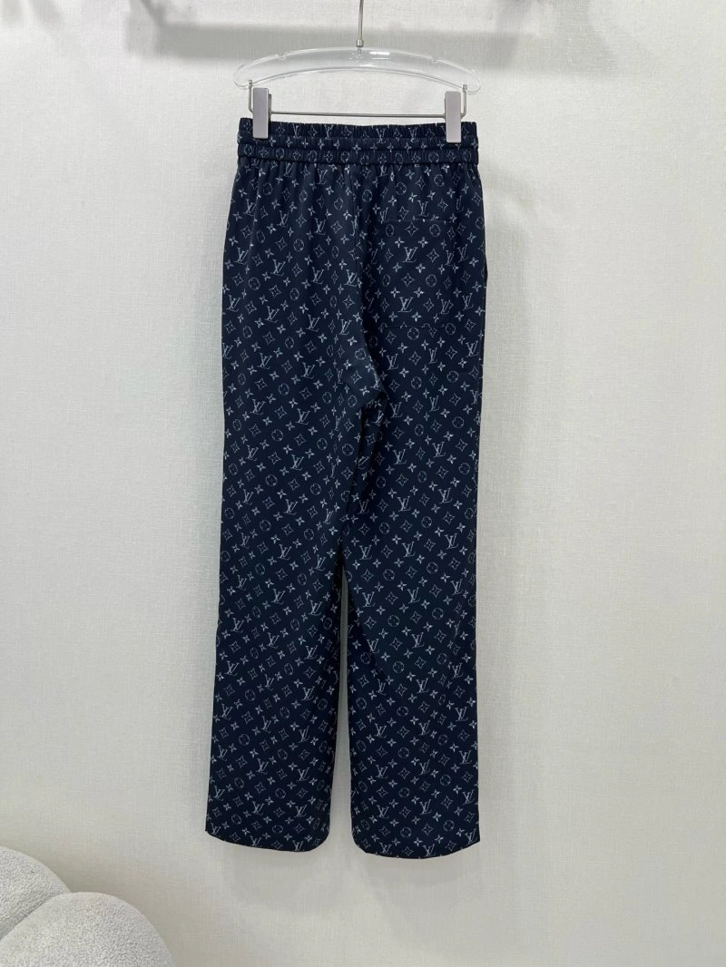 Louis Vuitton Long Pants Sleek 131786