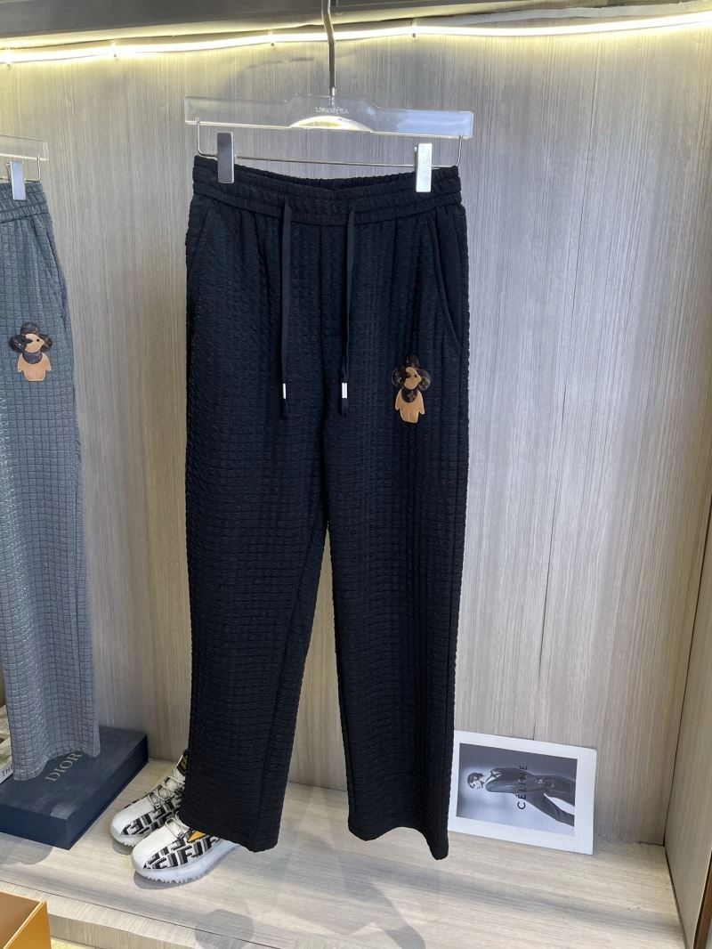 RelaxedFit Louis Vuitton Long Pants 135858
