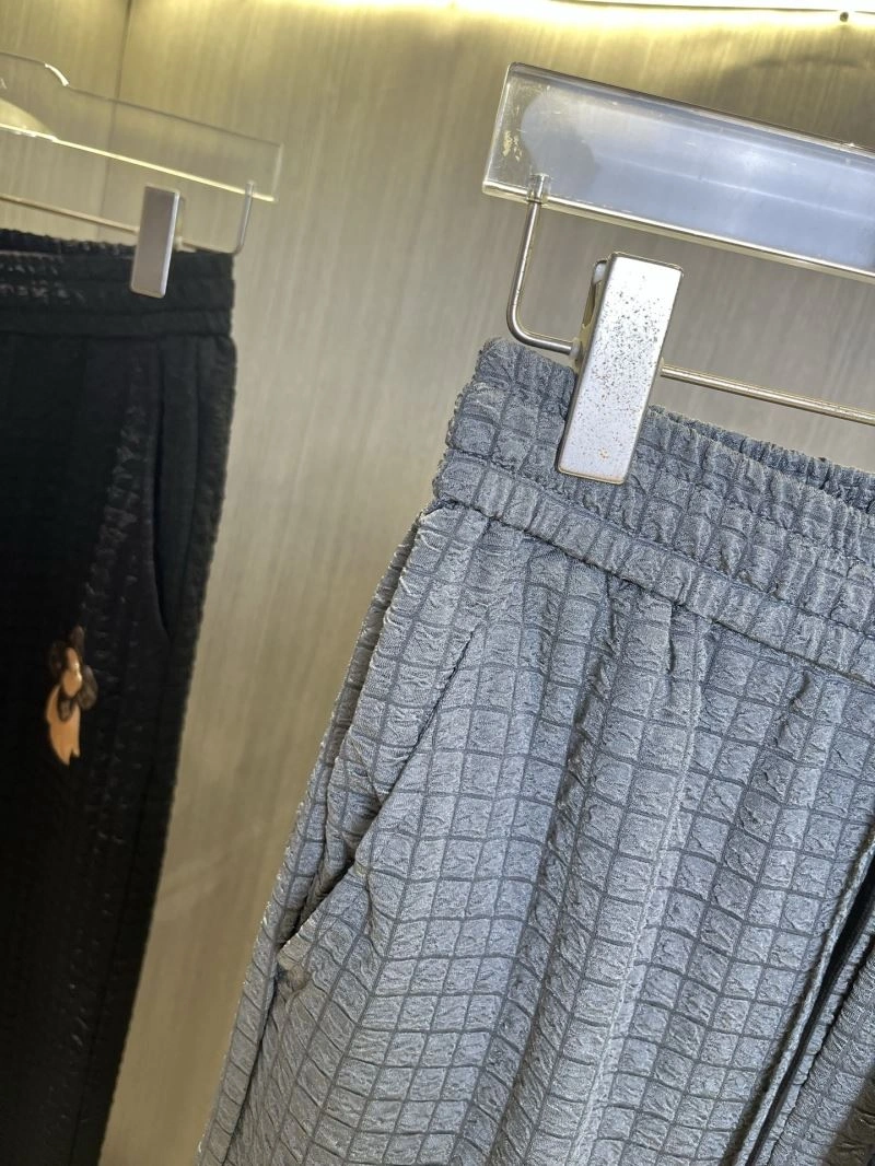 RelaxedFit Louis Vuitton Long Pants 135858