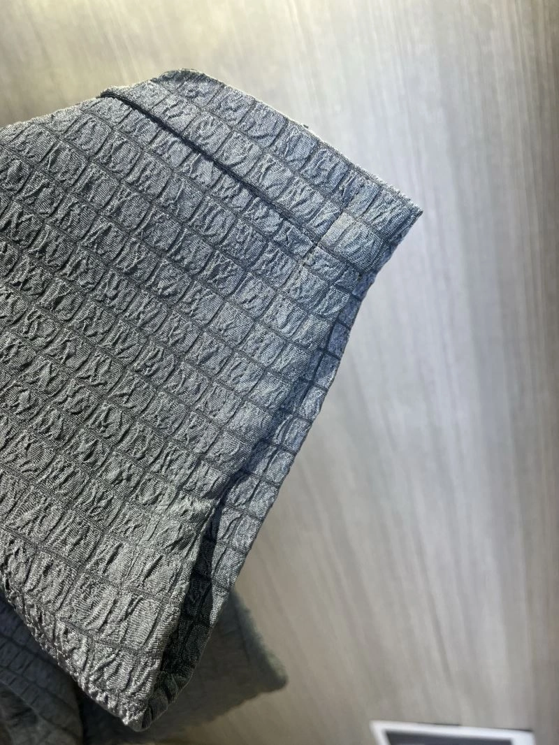 RelaxedFit Louis Vuitton Long Pants 135858
