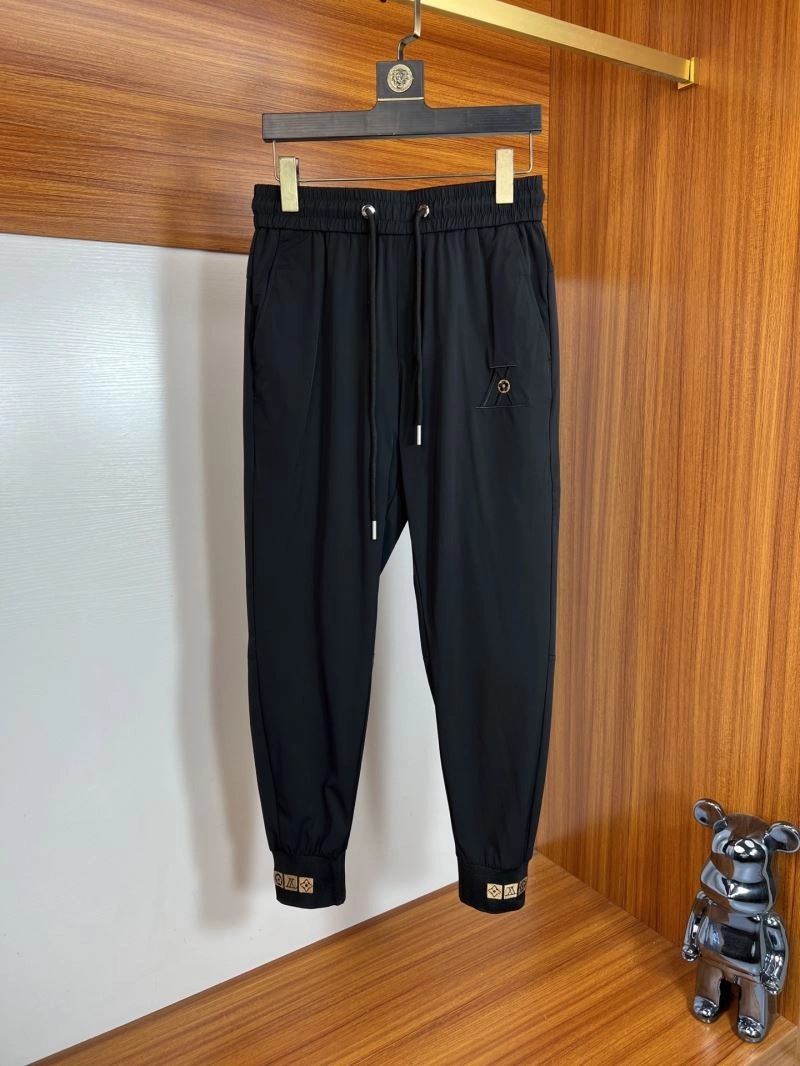 Louis Vuitton Long Pants Sustainable 135026