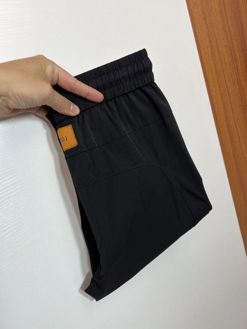 Louis Vuitton Long Pants Sustainable 135026