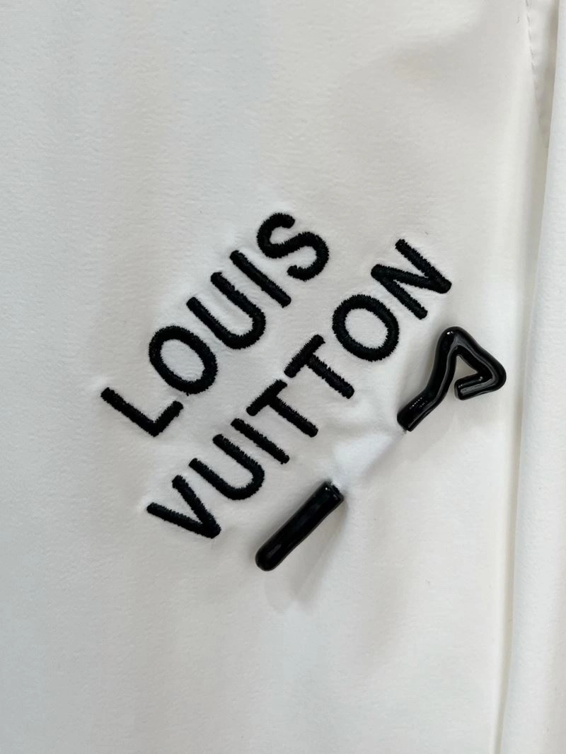 Louis Vuitton Long Pants Sporty 135021