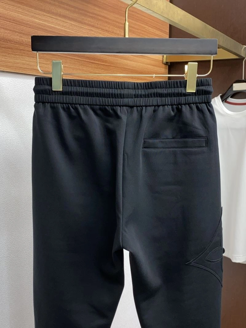 Louis Vuitton Long Pants Sustainable 135020