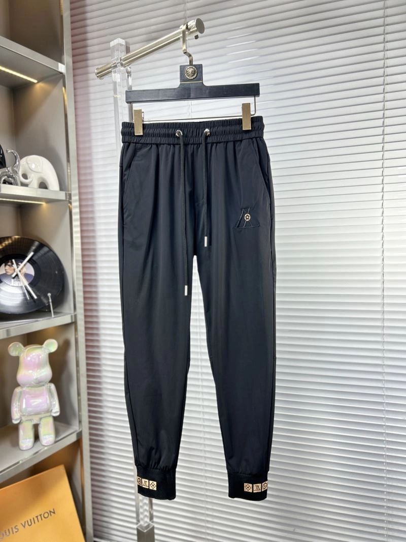 Lightweight Louis Vuitton Long Pants 135005