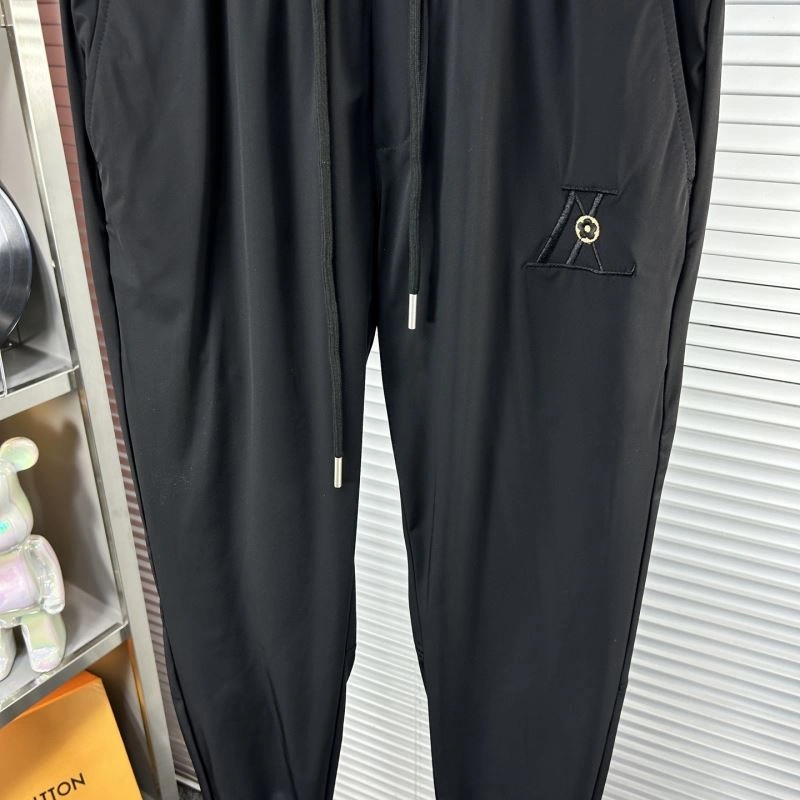 Lightweight Louis Vuitton Long Pants 135005