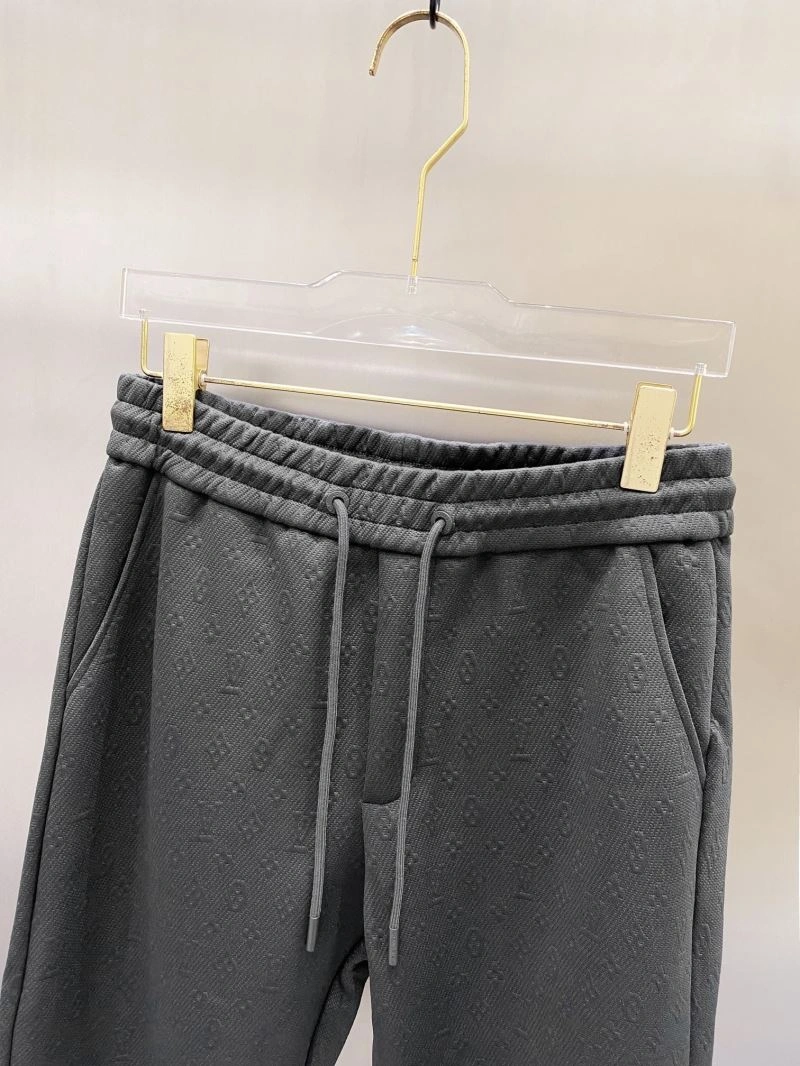 NewStyle Louis Vuitton Long Pants 135143