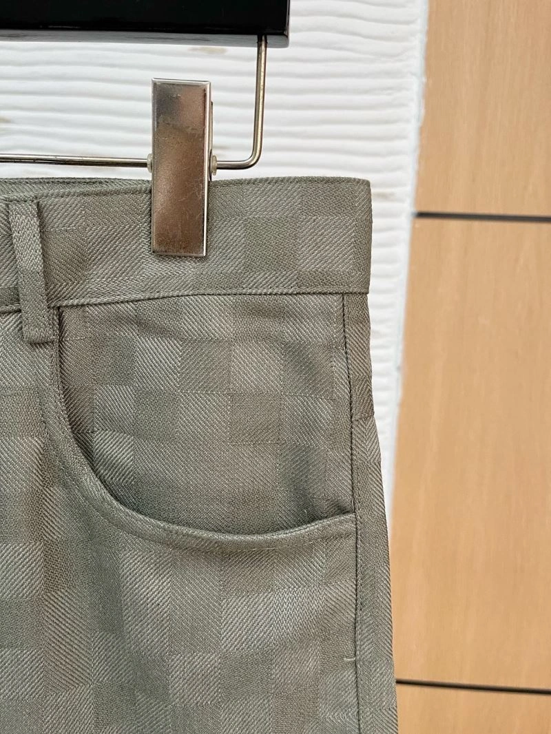 WellDesigned Louis Vuitton Long Pants 135000