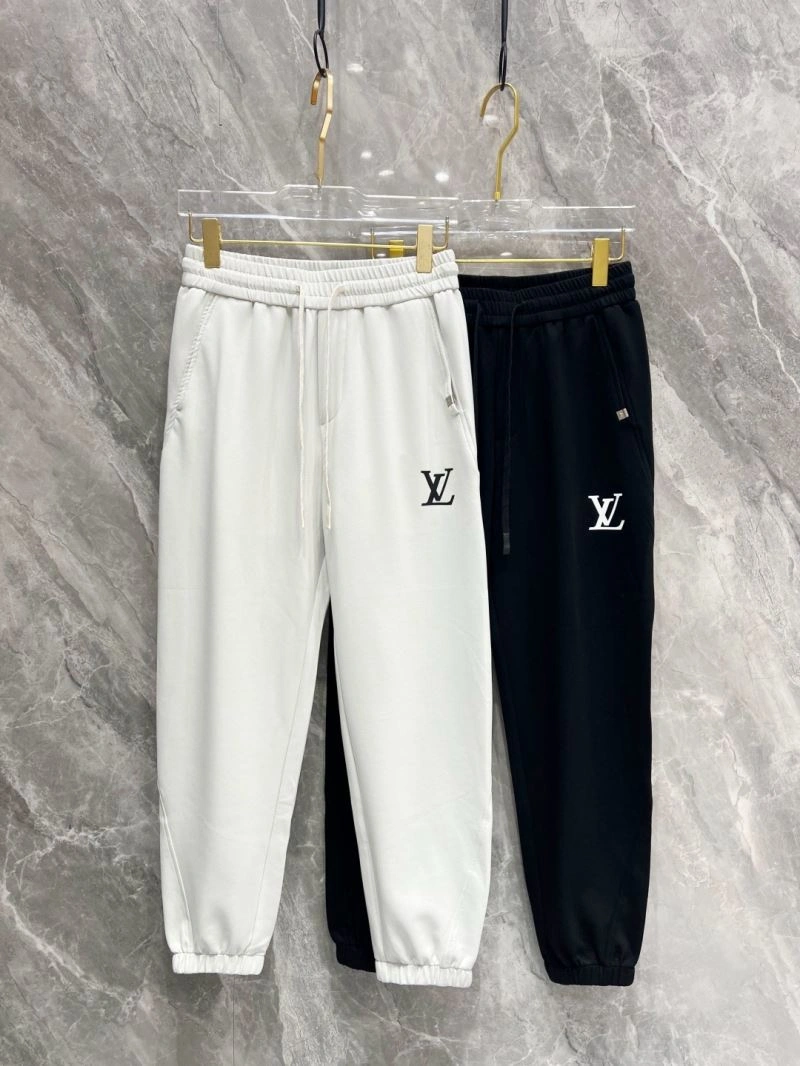 Sleek Louis Vuitton Long Pants 135008