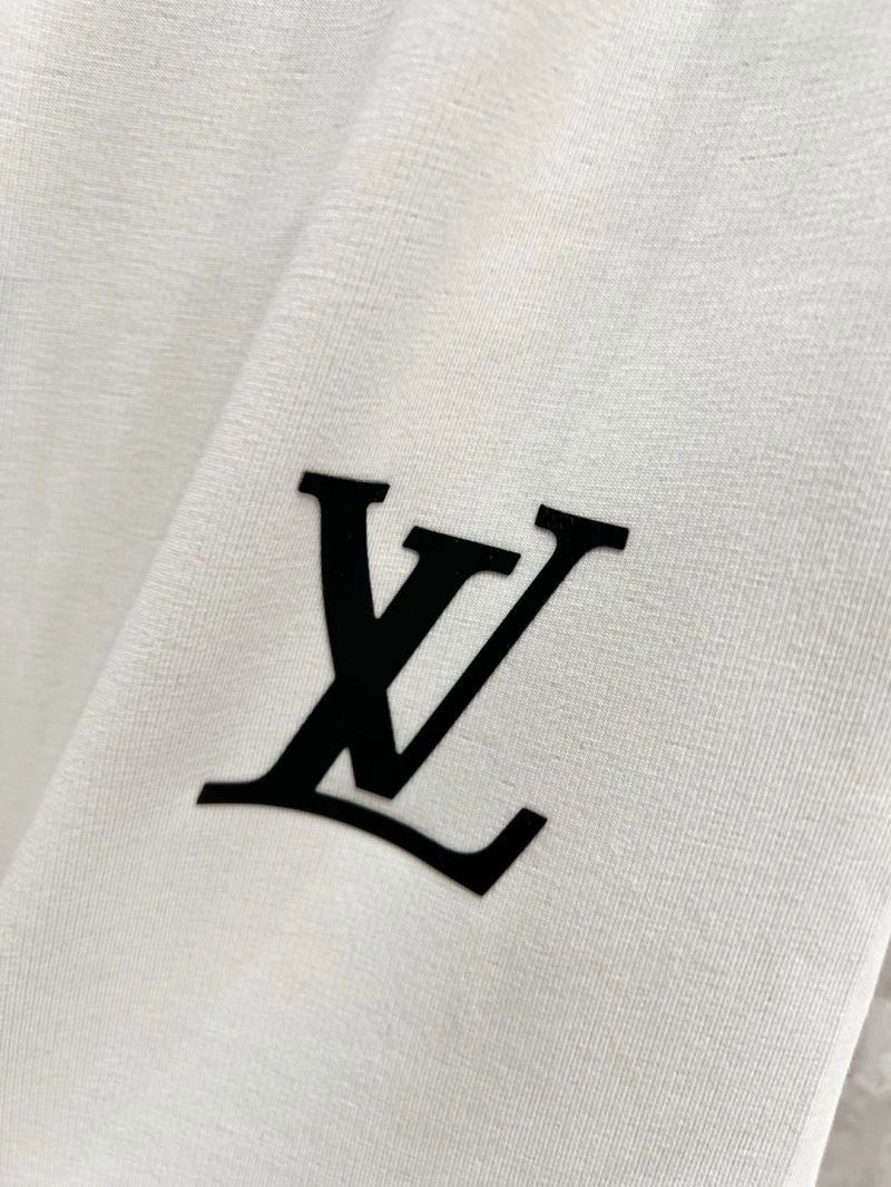 Sleek Louis Vuitton Long Pants 135008