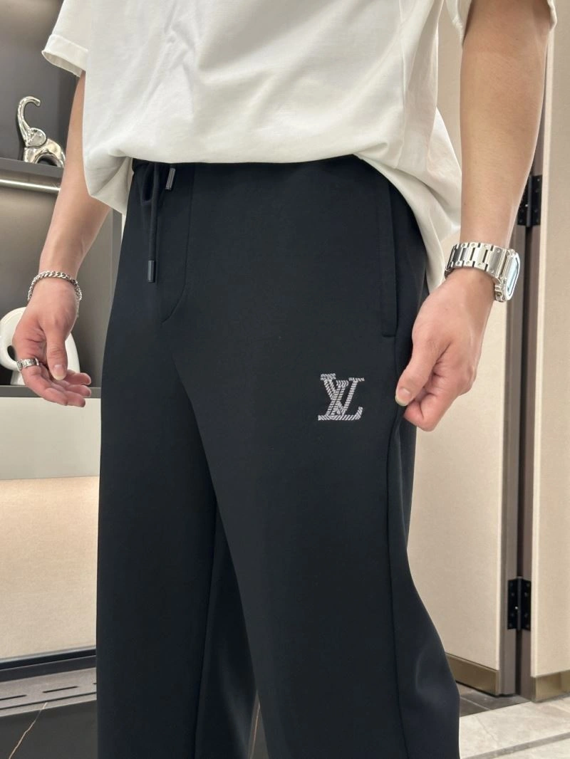 Lightweight Louis Vuitton Long Pants 134972