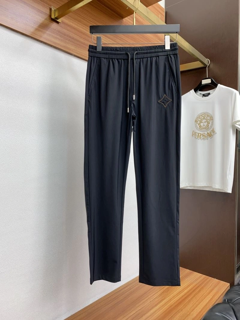 Effortless Louis Vuitton Long Pants 134973