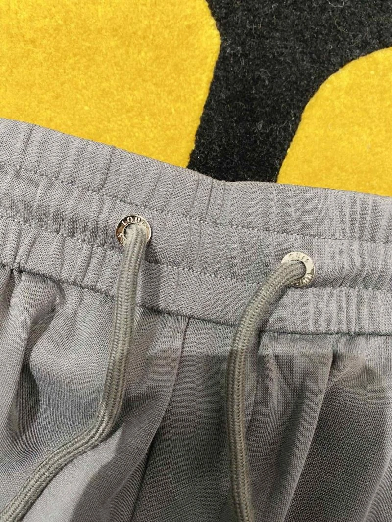 Louis Vuitton Long Pants Sporty 134952