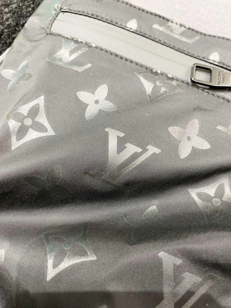 Louis Vuitton Long Pants Sporty 134952