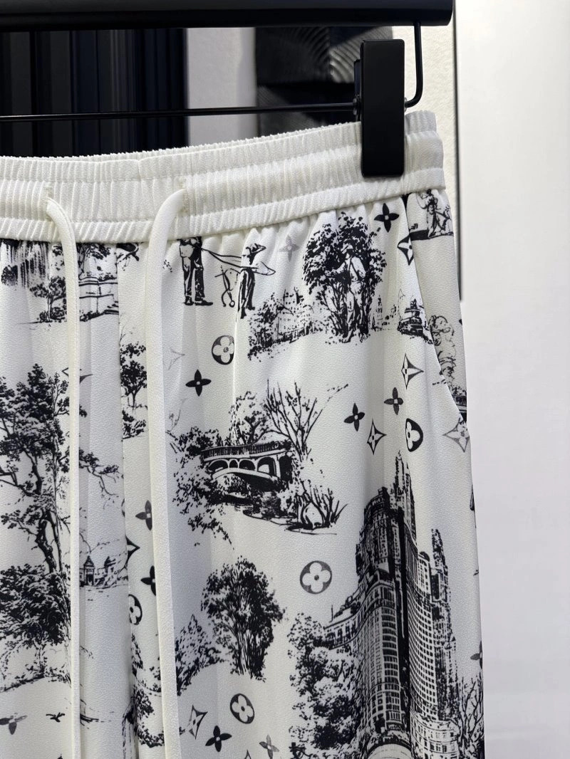 Louis Vuitton Long Pants Snug 131398