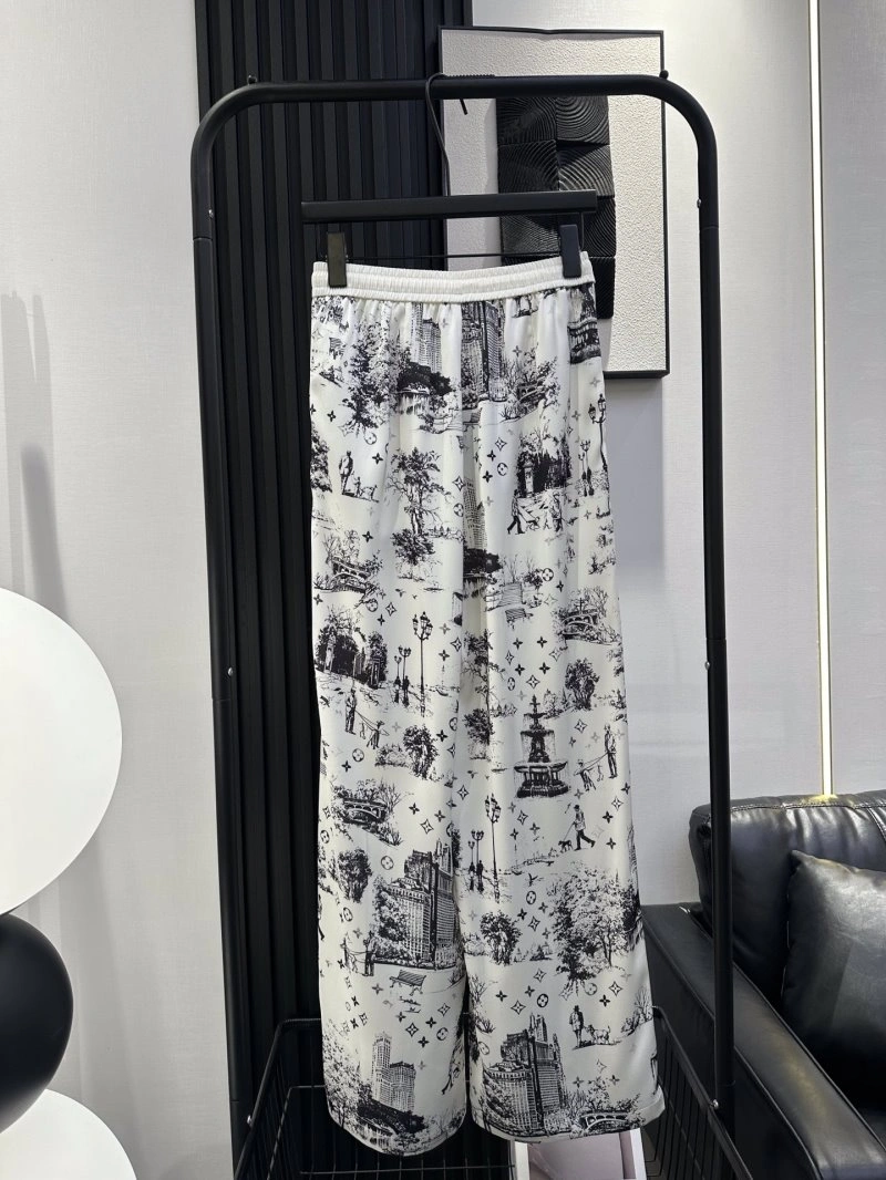 Louis Vuitton Long Pants Snug 131398