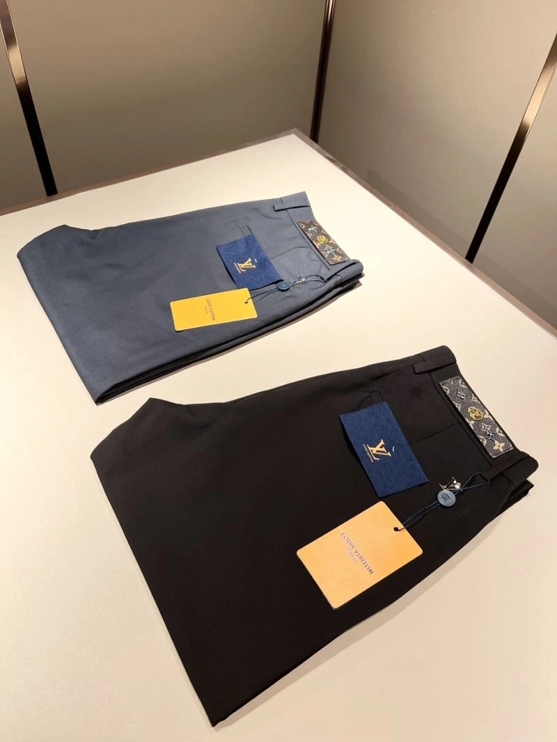 Louis Vuitton Long Pants Stretchable 134010