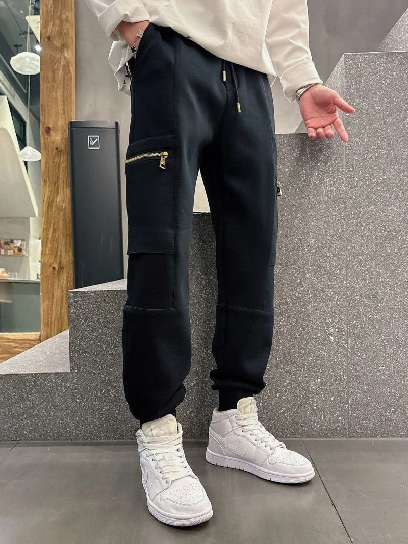 Sporty Louis Vuitton Long Pants 134014
