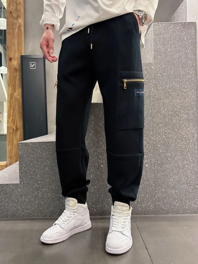 Sporty Louis Vuitton Long Pants 134014