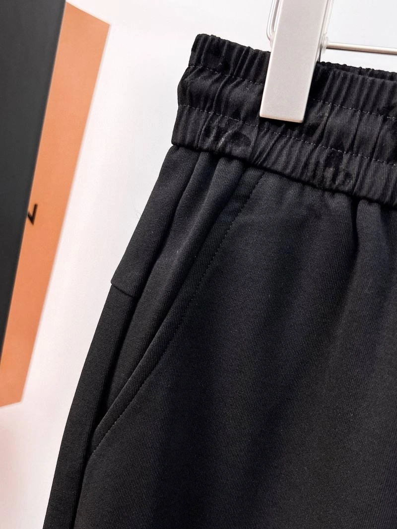Louis Vuitton Long Pants WellDesigned 134005
