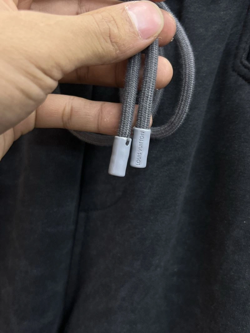 Louis Vuitton Long Pants Sleek 134004