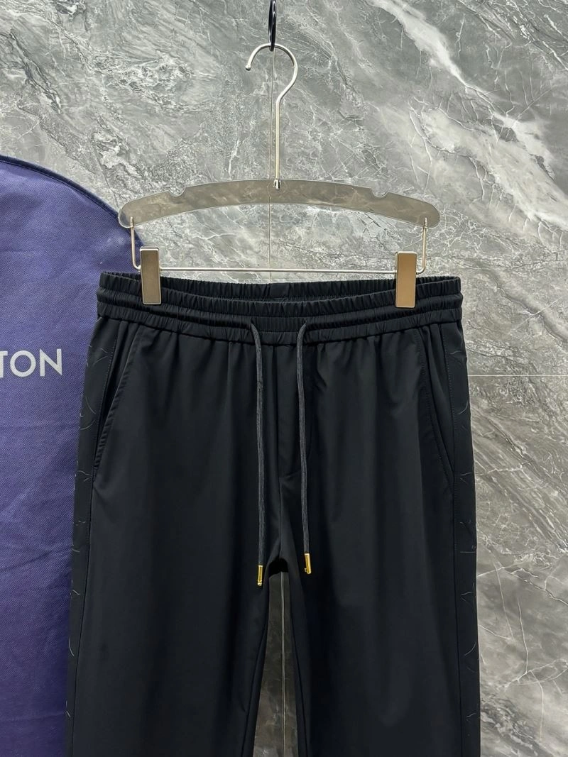 Timeless Louis Vuitton Long Pants 133977