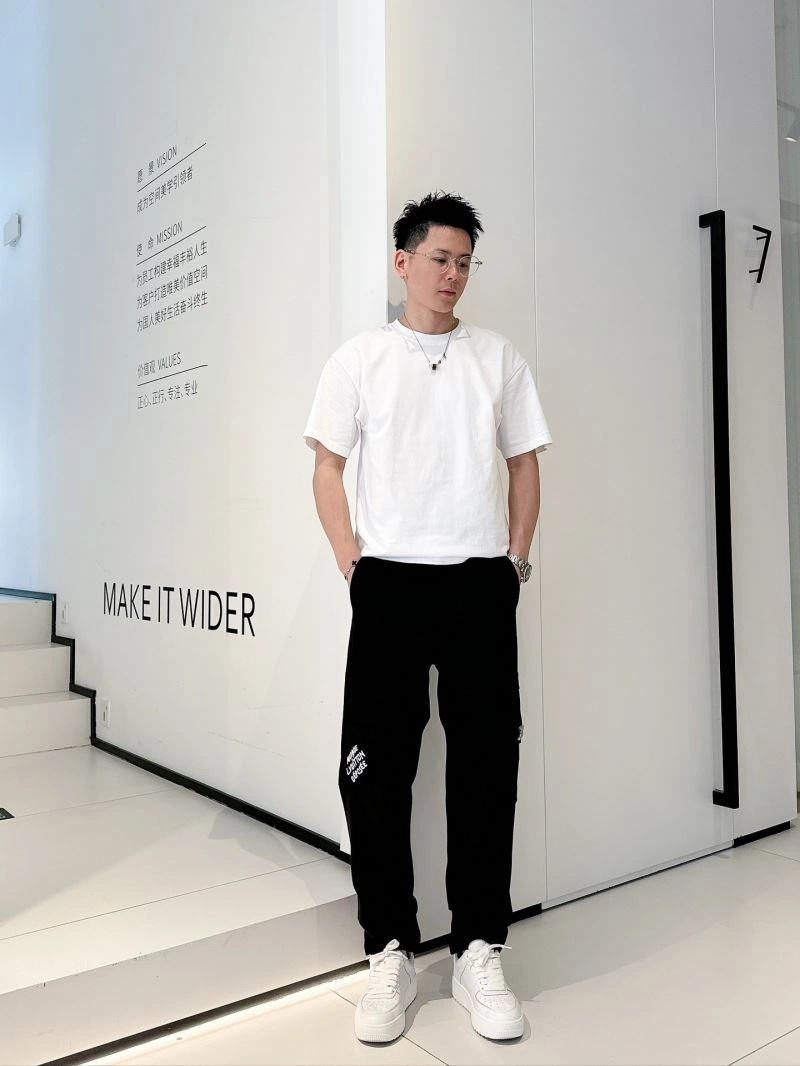 Functional Louis Vuitton Long Pants 133966