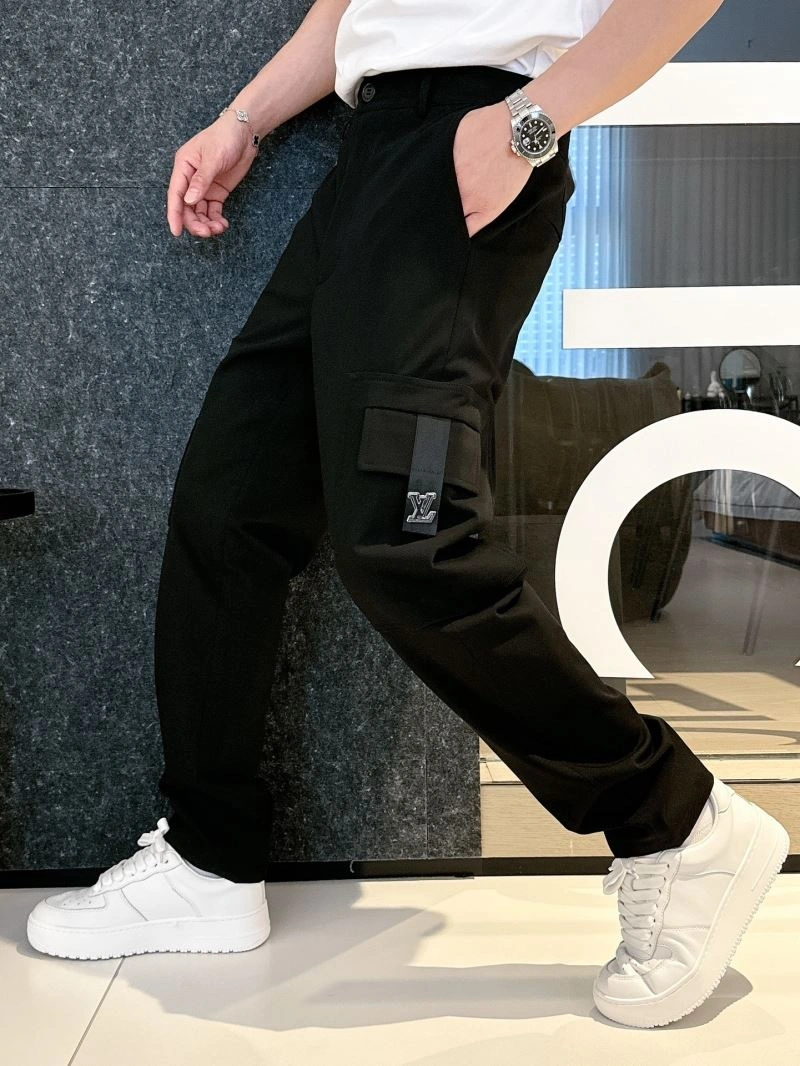 Functional Louis Vuitton Long Pants 133966