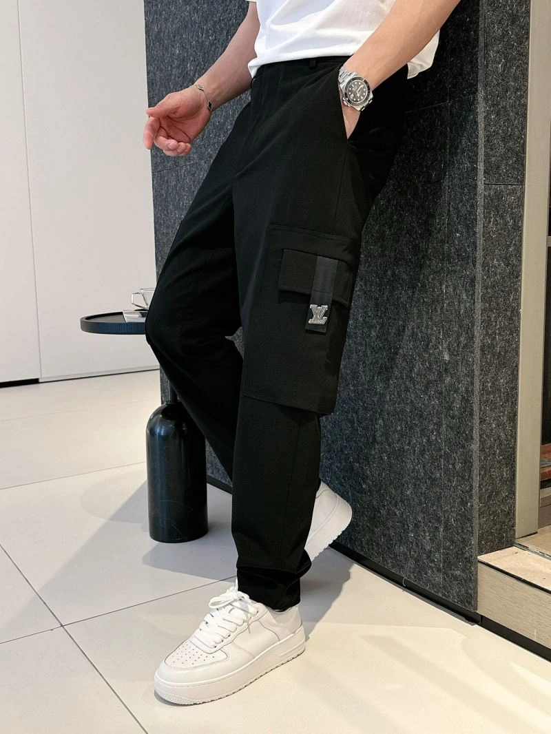Functional Louis Vuitton Long Pants 133966
